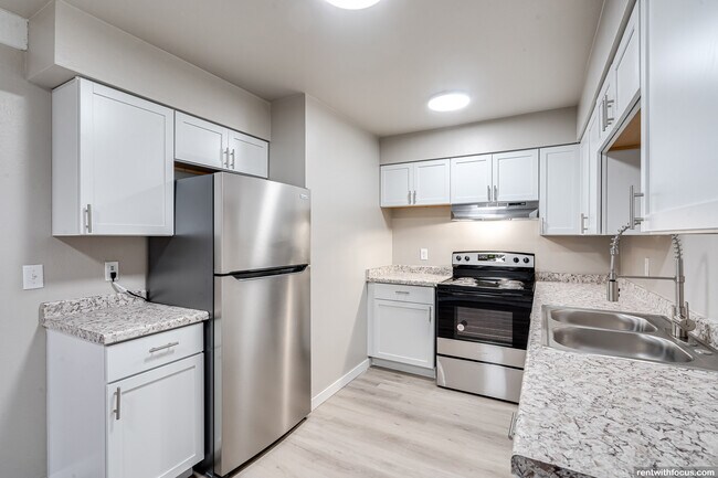 Foto del edificio - Evergreen Place Apartments