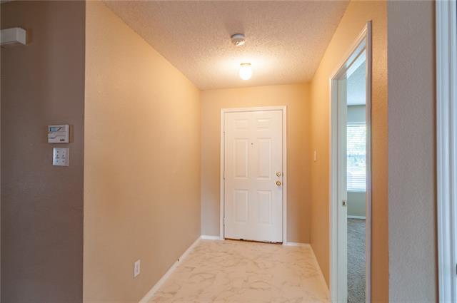 Foto del edificio - 2324 Maple Dr