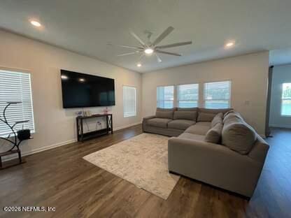 Building Photo - 14185 Epply Dr