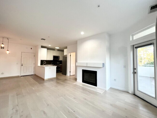 Foto del edificio - 231 N El Camino Real