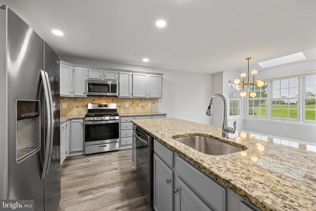 Building Photo - 129 Gleneagles Dr