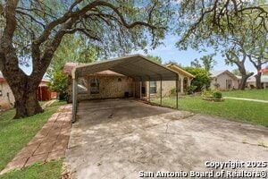Building Photo - 6323 Forest Knoll St