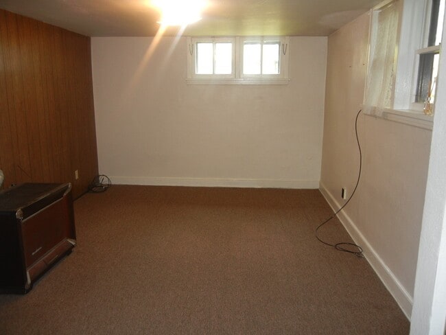 Building Photo - HOD620