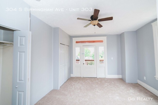 Building Photo - Independent Apartment Close to City!