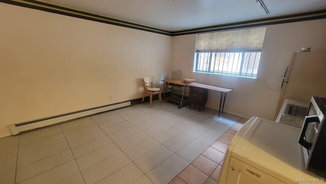 Building Photo - 6201 Spencer Terrace