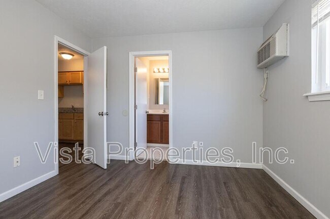 Foto del edificio - 4806 Saddlebrook Ln