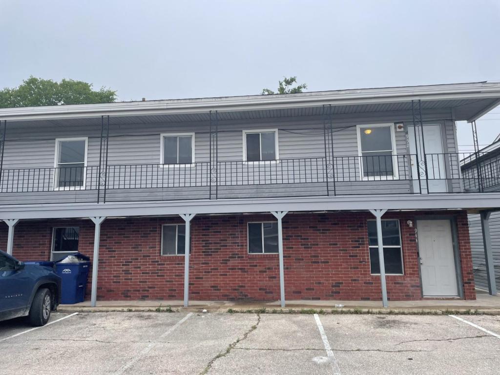 Foto principal - 956 S 15th St