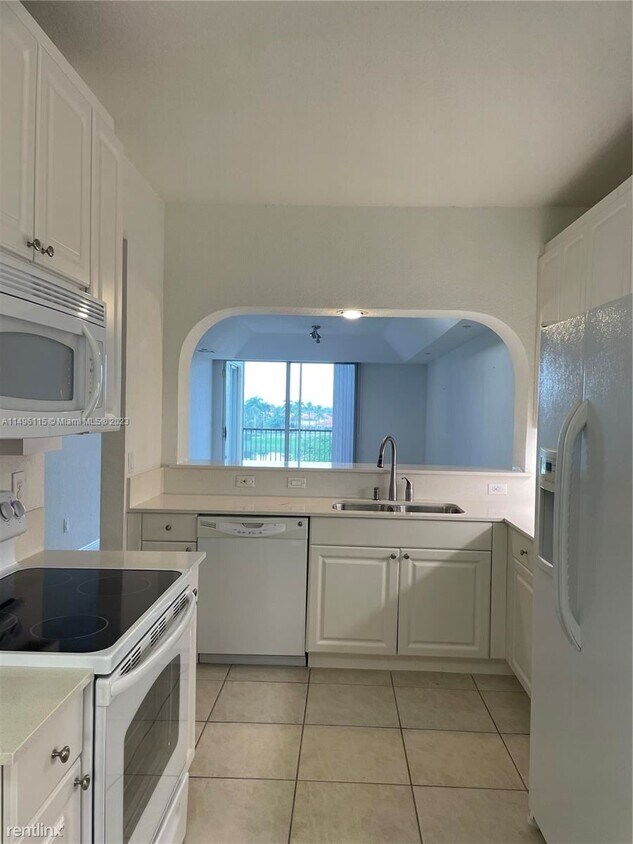 Primary Photo - 3 br, 2 bath House - 10770 NW 66th St Apt 409