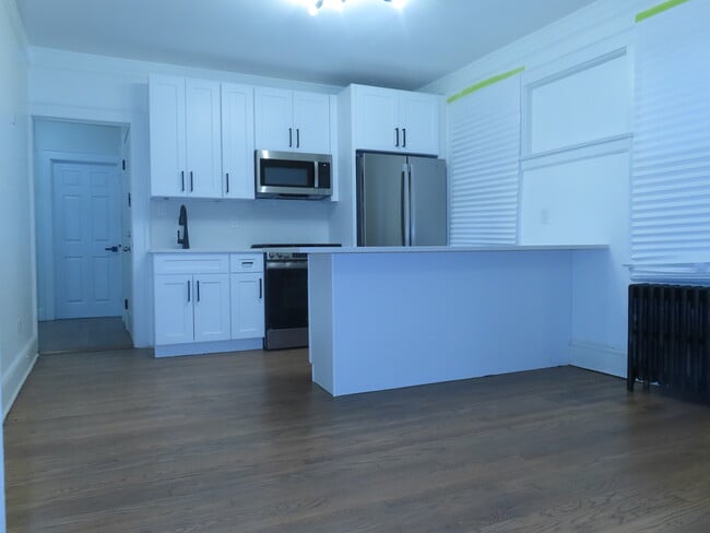 Building Photo - 348 Boyden Ave