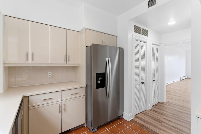 Foto del edificio - 204 Shearwater Ct W