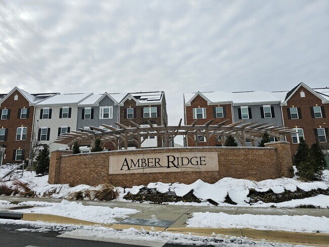 Foto del edificio - 16573 Fife Way