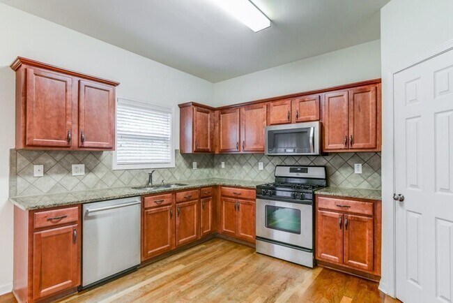 Foto del edificio - 3361 Marla Blvd NW