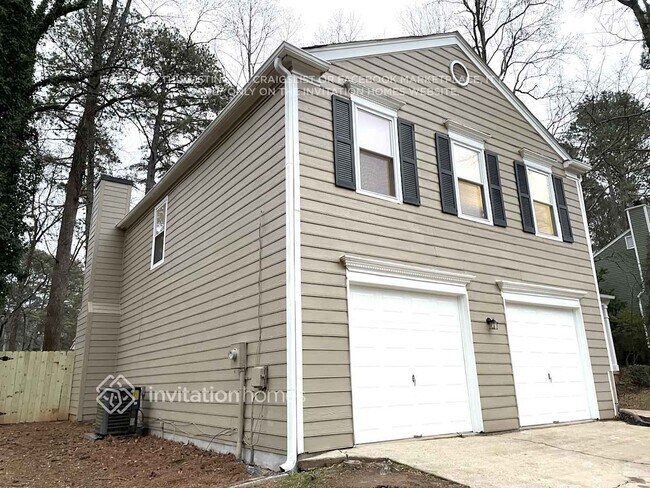 Foto del edificio - 155 Barrington Dr E