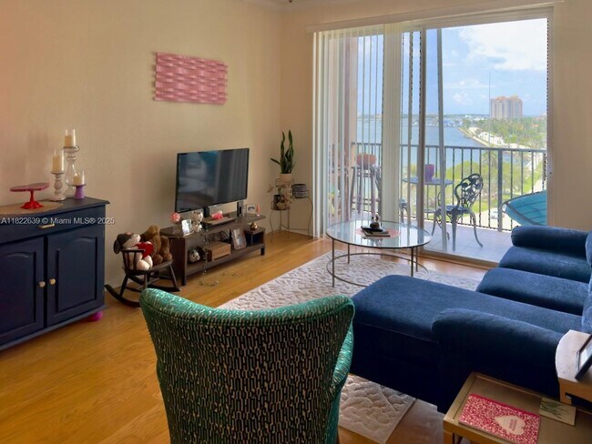 Foto del edificio - 1801 N Flagler Dr
