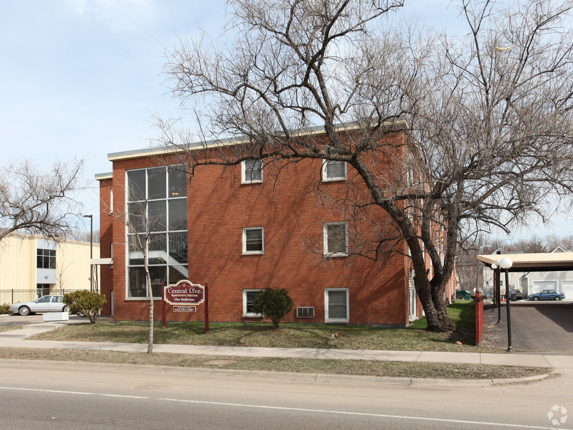 Building Photo - Central Ave. Apartment Homes