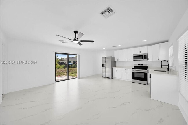 Foto del edificio - 4985 Fairway Ct