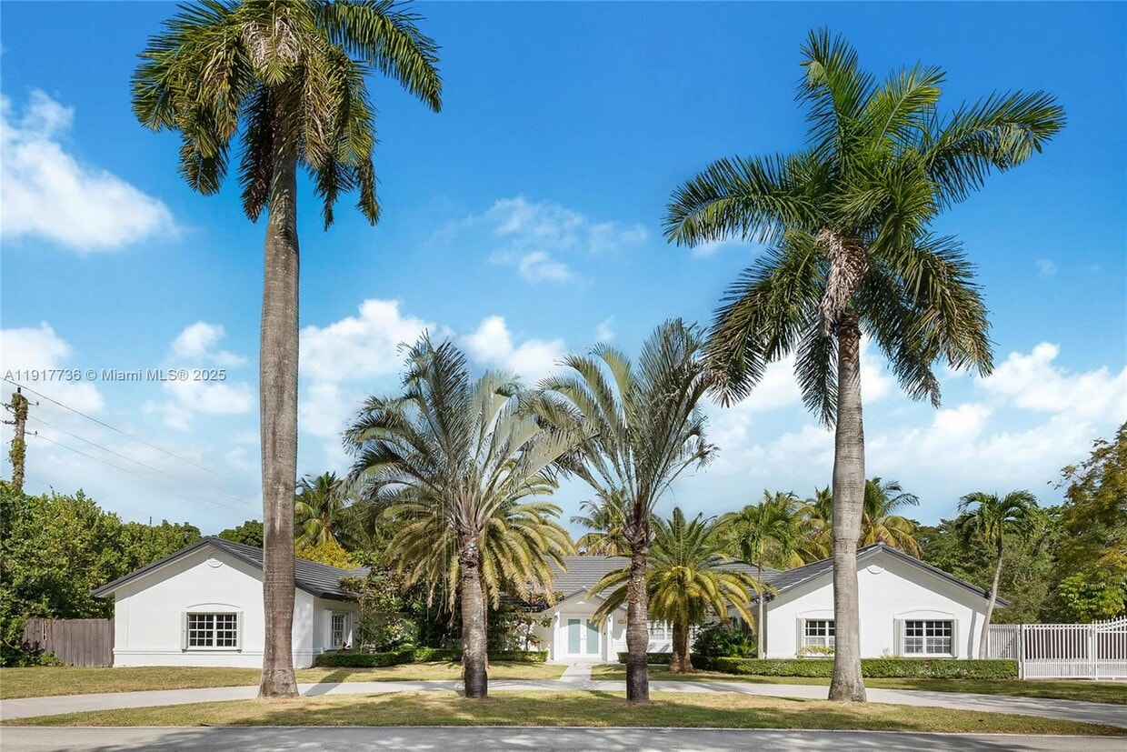 Foto principal - 7675 SW 132nd St