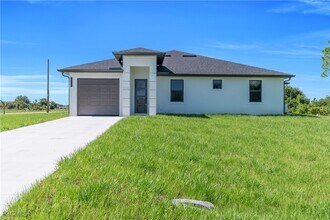 Building Photo - 1112 Eisenhower Blvd