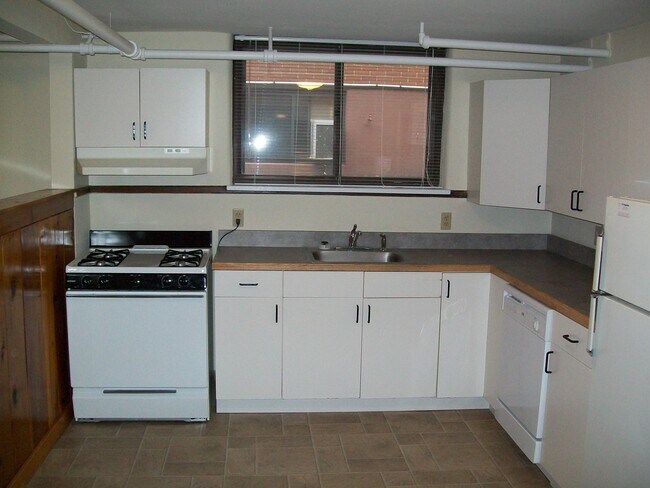 Building Photo - 115 Glenmary Ave