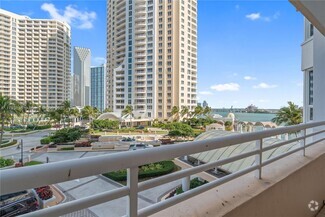 Building Photo - 808 Brickell Key Dr