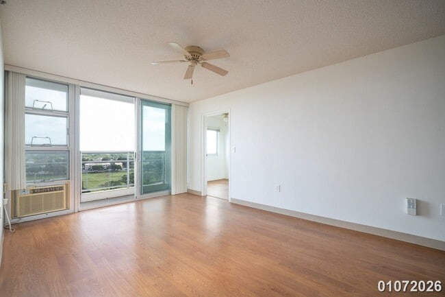 Building Photo - 3BR/1BA IN SECURED BLDG (Pets Negotiable) PLANTATION TOWN APTS (Waipahu)