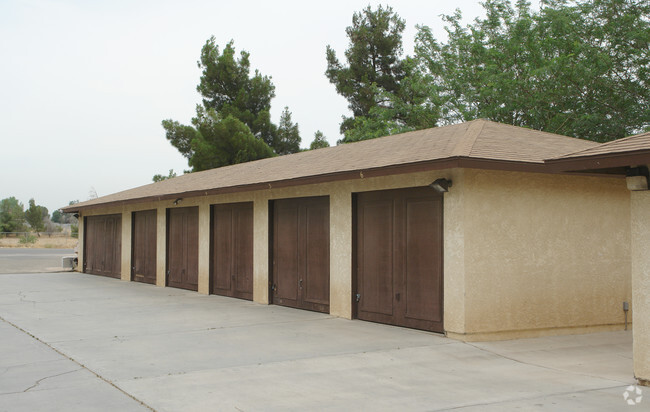 Building Photo - 15050 Sequoia Ave