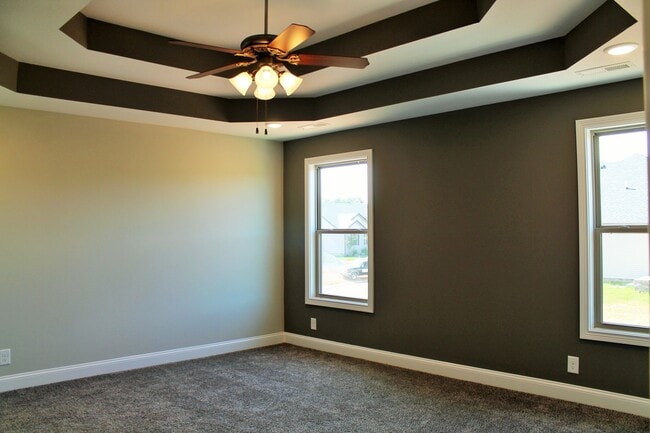 Building Photo - 264 Azalea Dr