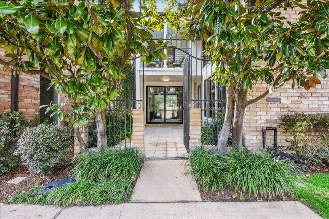 Foto del edificio - 40 River Hollow Ln