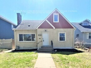 Building Photo - 1806 Arlington Ave E