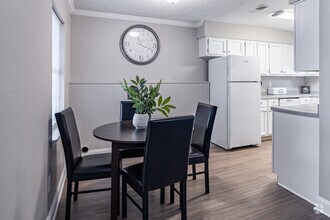 Interior Photo - Residences at the Overlook