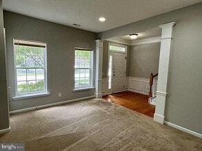 Building Photo - 1930 Cavalier Ln