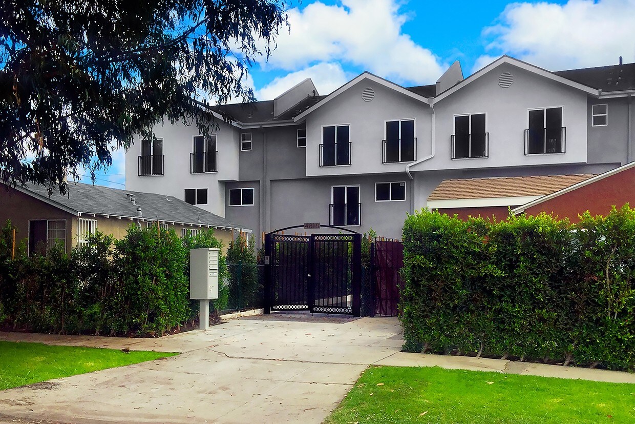 48064812 Sawtelle Blvd, Culver City, CA 90230 Townhomes for Rent