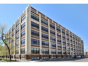 Building Photo - 3963 W Belmont Ave