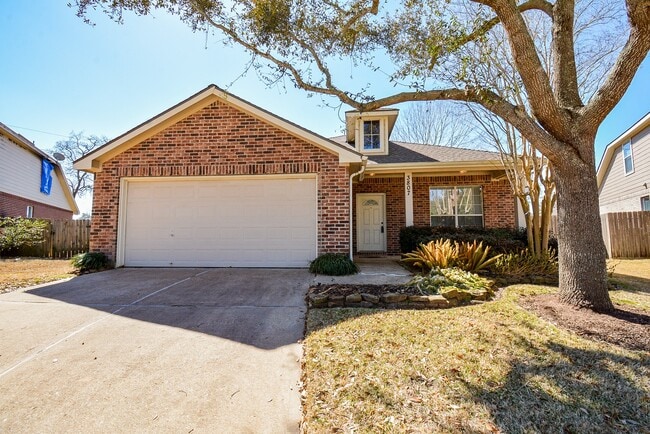 Building Photo - 3807 Belmont Turn