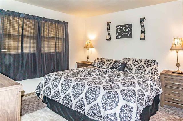 Foto del edificio - 613 E Washington St