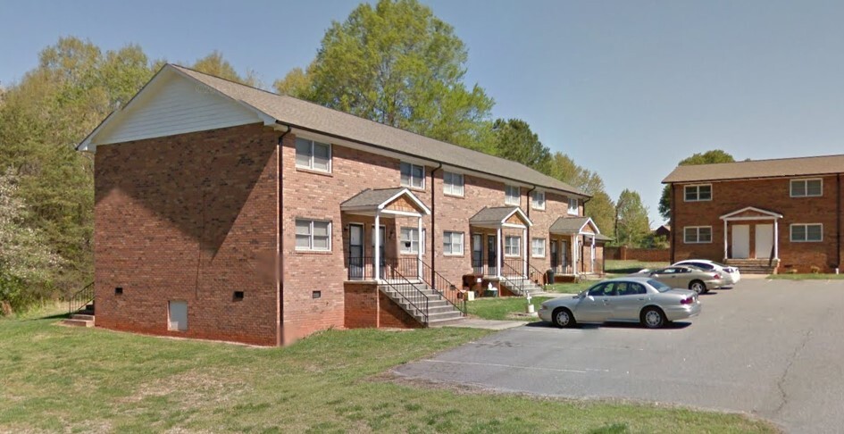 Foto principal - 2675 Bethlehem Dr