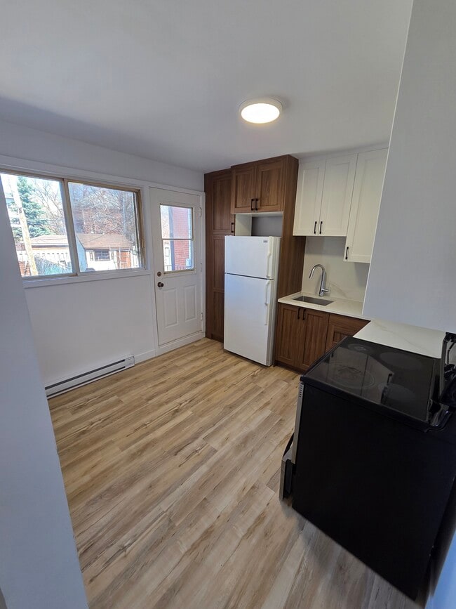 Photo du bâtiment - 9085 Av Millen