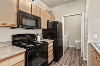 Building Photo - San Riva At The Foothills