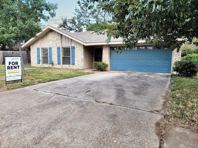 Foto del edificio - 10064 Woodland Village Dr
