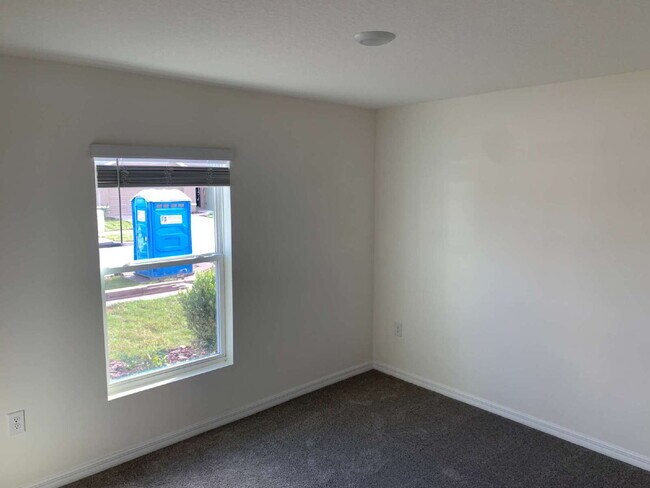 Foto del edificio - 16763 Parker River St