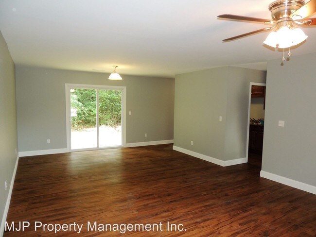 Building Photo - 4702 Winifred Dr