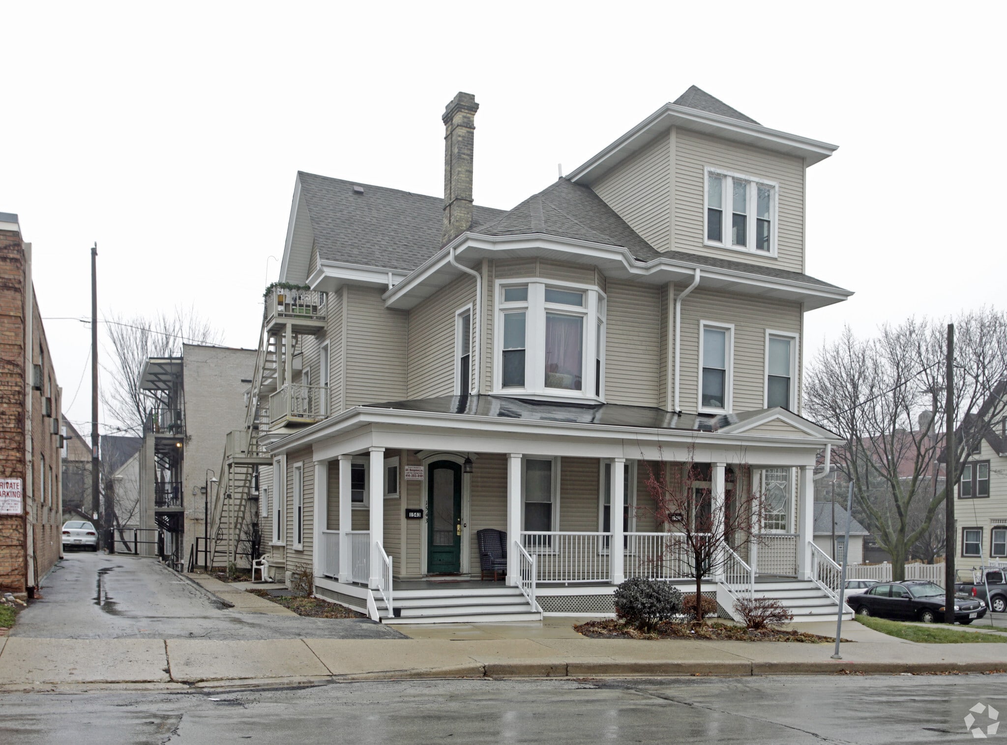 1543-1545 N Van Buren St, Milwaukee, WI 53202 - 1543-1545 N Van Buren