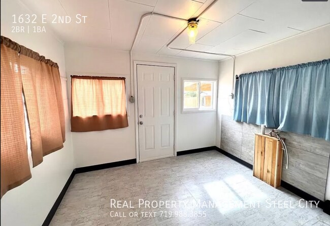 Foto del edificio - Spacious 2 Bedroom Home with Bonus Room