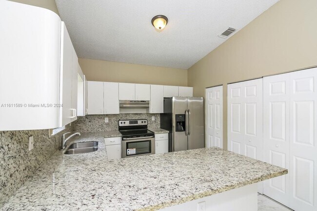 Foto del edificio - 14936 SW 39th St