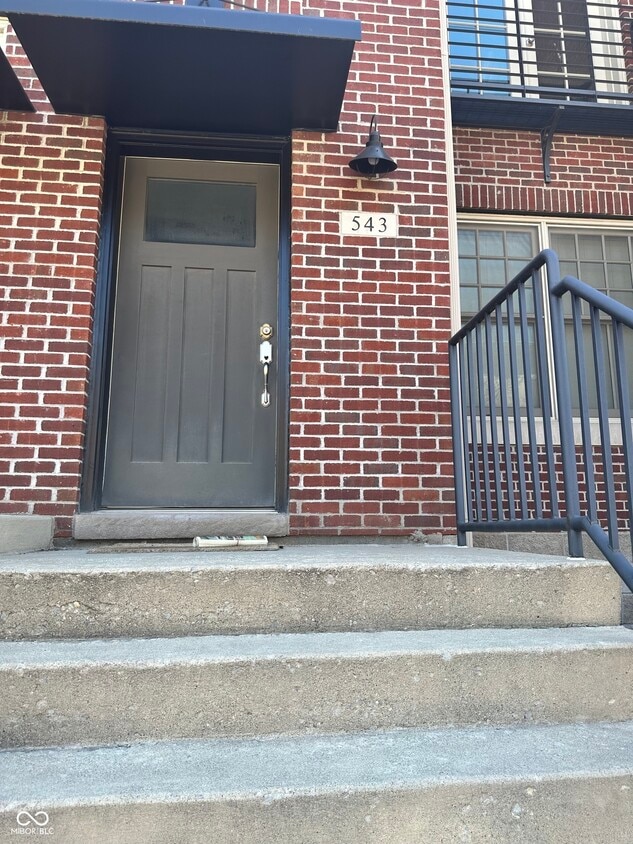 Primary Photo - 543 N Park Ave