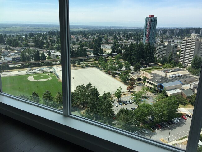 Photo du bâtiment - 6538 Nelson Av