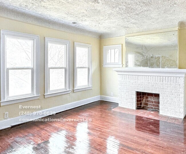 Foto del edificio - 3745 W Grand St