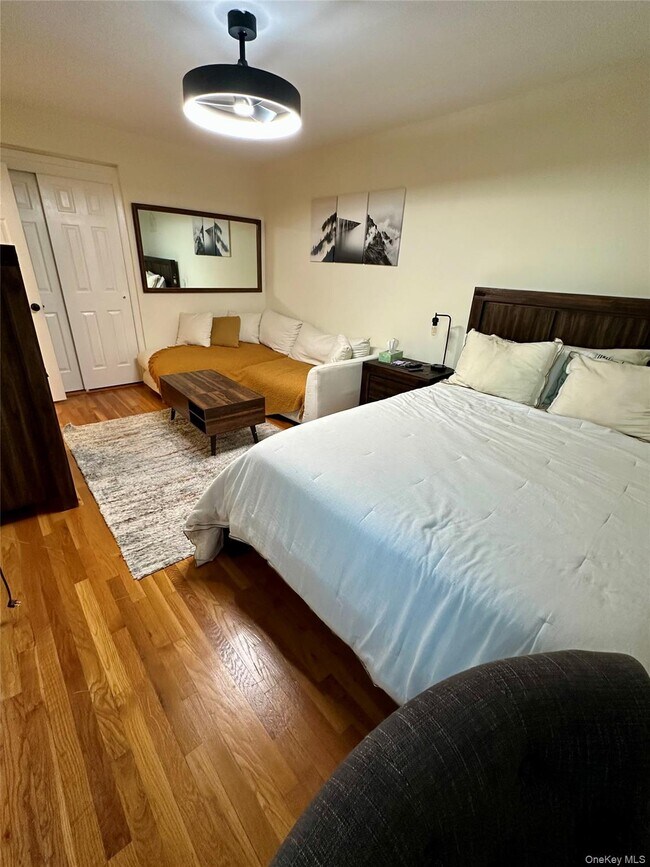 Foto del edificio - 125 Bronx River Rd