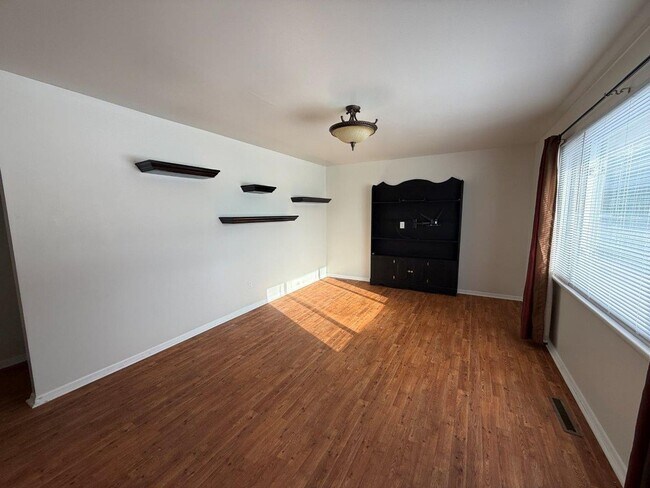 Foto del edificio - 3-Bedroom Country Living Near Milford in Wawasee Community School District