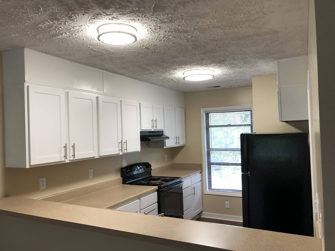 Foto principal - Lakehurst Apartments